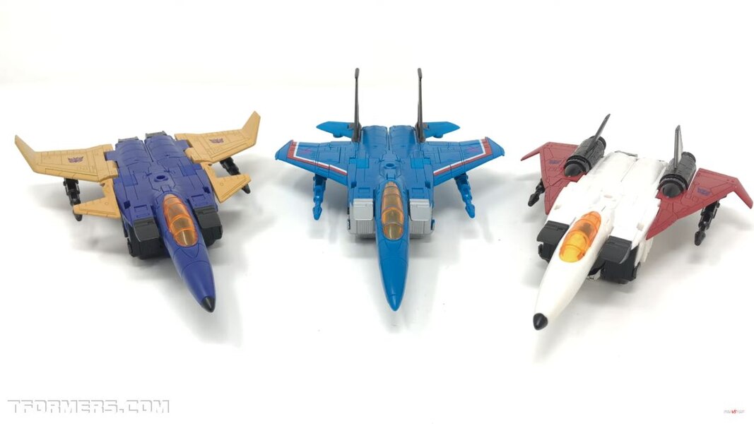 Transformers Earthrise Seeker Elite Ramjet And Dirge  (13 of 23)